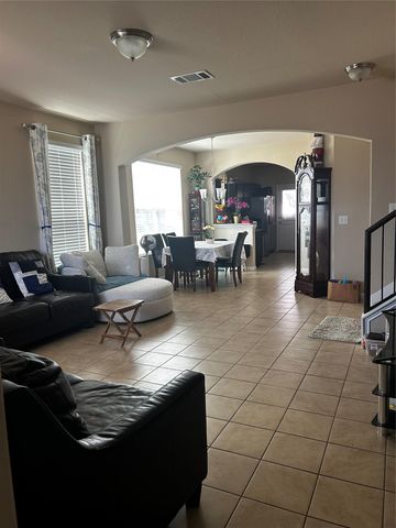 619 Katmai CIR, Pflugerville, TX 78660