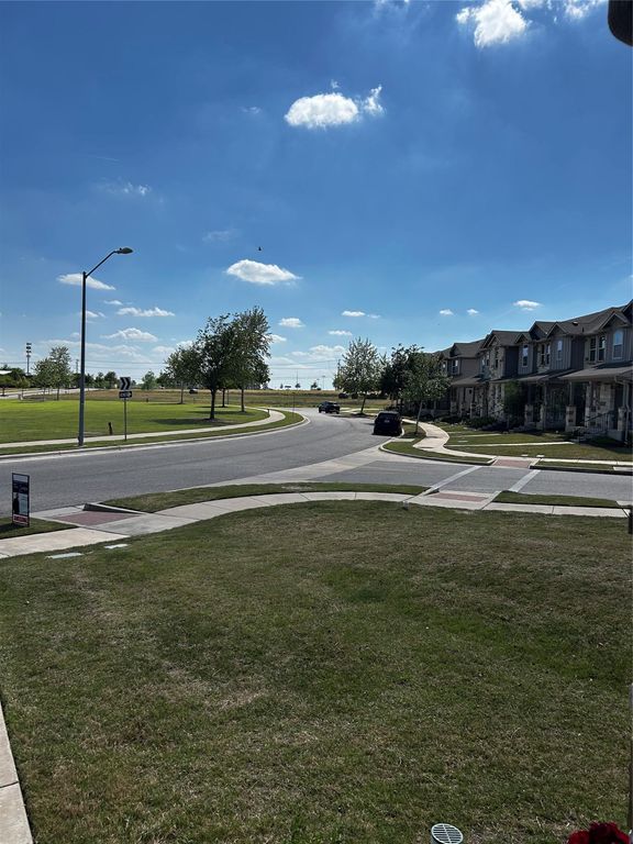 619 Katmai CIR, Pflugerville, TX 78660