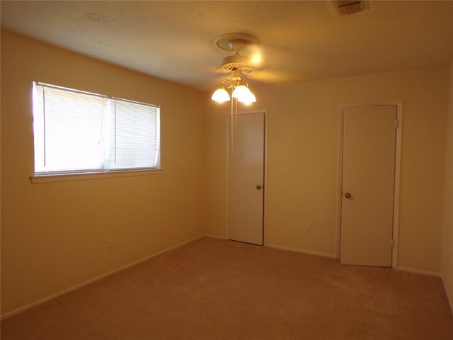 10707 Carvel Lane, Houston, TX 77072