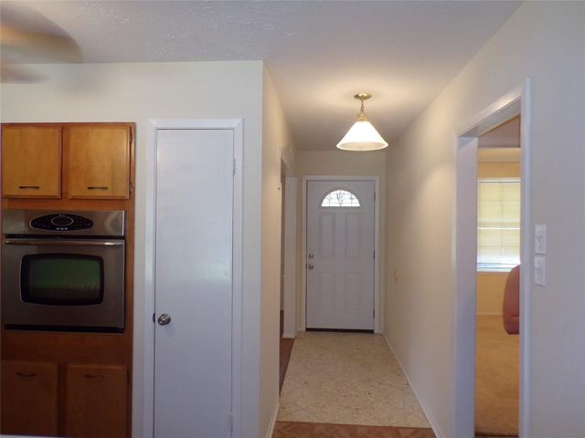 10707 Carvel Lane, Houston, TX 77072