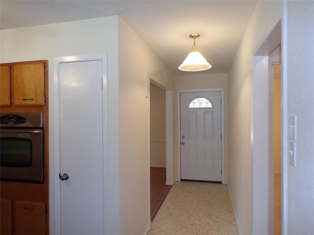 10707 Carvel Lane, Houston, TX 77072