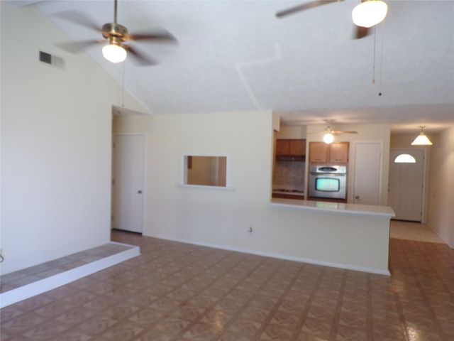10707 Carvel Lane, Houston, TX 77072