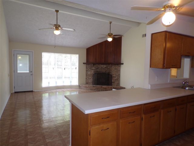 10707 Carvel Lane, Houston, TX 77072