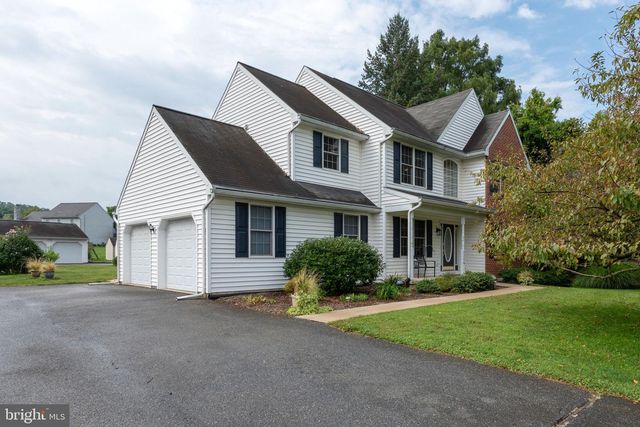 3356 MARIETTA AVE, Lancaster, PA 17601