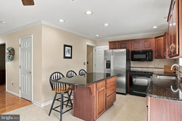 3356 MARIETTA AVE, Lancaster, PA 17601