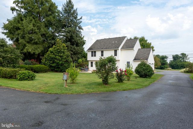 3356 MARIETTA AVE, Lancaster, PA 17601