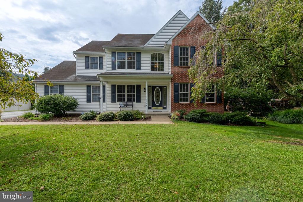 3356 MARIETTA AVE, Lancaster, PA 17601