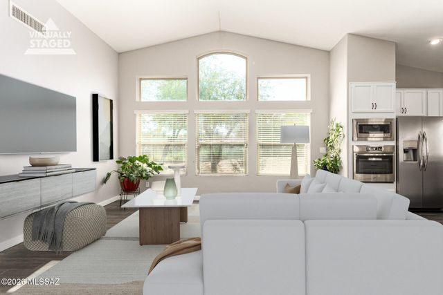 10720 E Silver Vein Drive, Tucson, AZ 85748