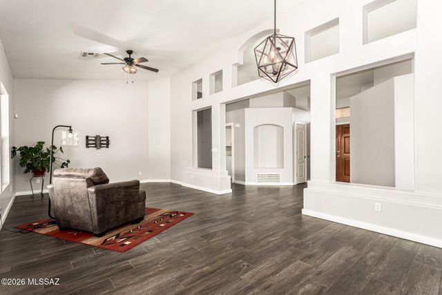 10720 E Silver Vein Drive, Tucson, AZ 85748