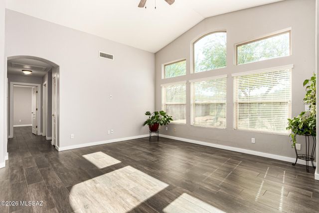 10720 E Silver Vein Drive, Tucson, AZ 85748