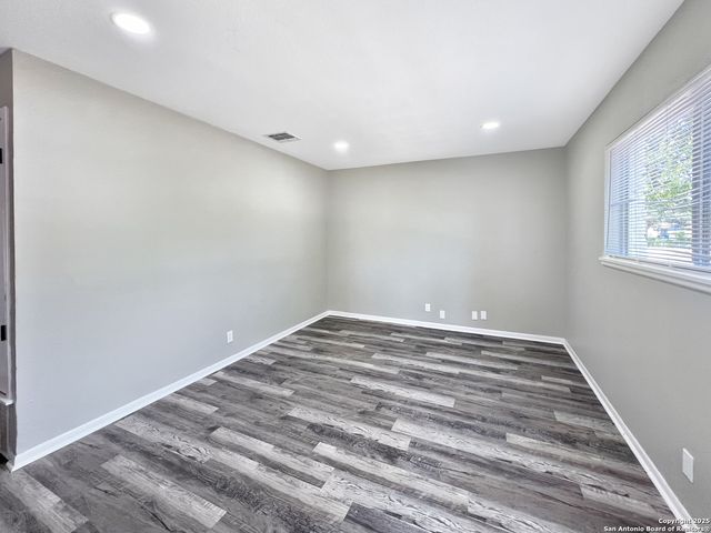 4110 Tropical Dr, San Antonio, TX 78218