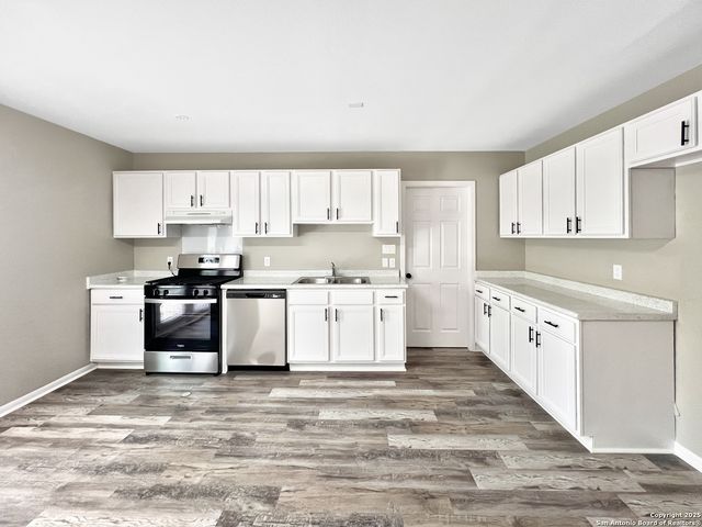 4110 Tropical Dr, San Antonio, TX 78218