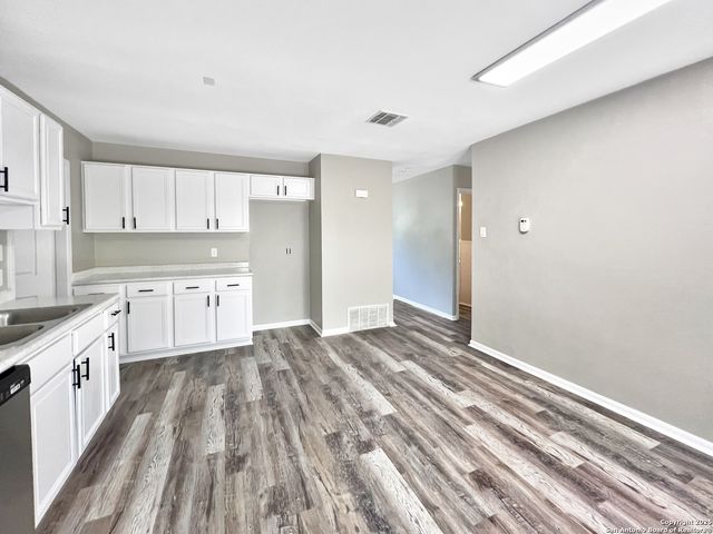 4110 Tropical Dr, San Antonio, TX 78218