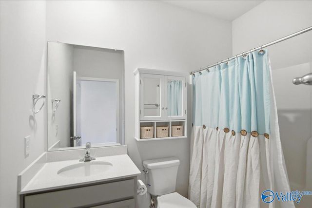 123 Blackburn Trace, Huntsville, AL 35811