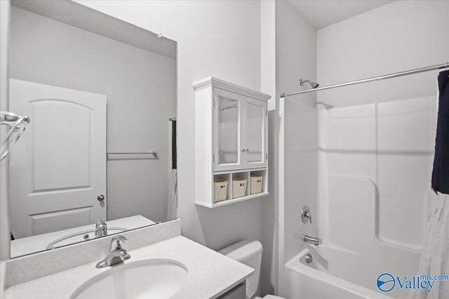 123 Blackburn Trace, Huntsville, AL 35811