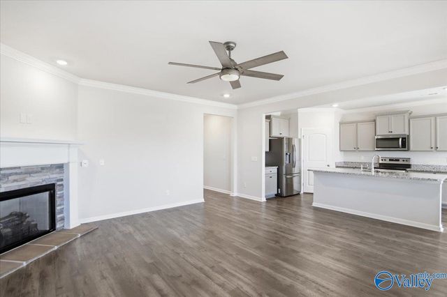 123 Blackburn Trace, Huntsville, AL 35811