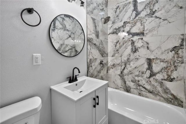 611 W 46th, Los Angeles, CA 90037