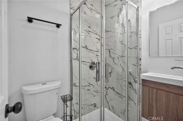 611 W 46th, Los Angeles, CA 90037