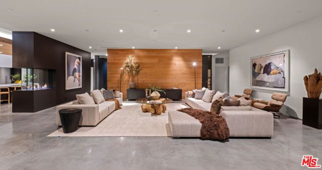 2341 Gloaming Way, Beverly Hills, CA 90210