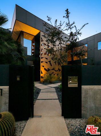 2341 Gloaming Way, Beverly Hills, CA 90210