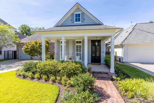1922 Sugar Cane Ln, Baton Rouge, LA 70810