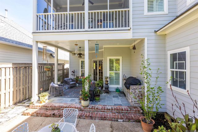 1922 Sugar Cane Ln, Baton Rouge, LA 70810