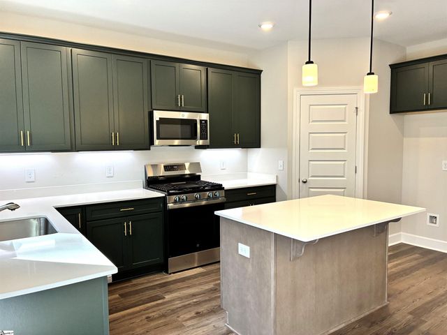 400 Ridgepark Lane, Greenville, SC 29607