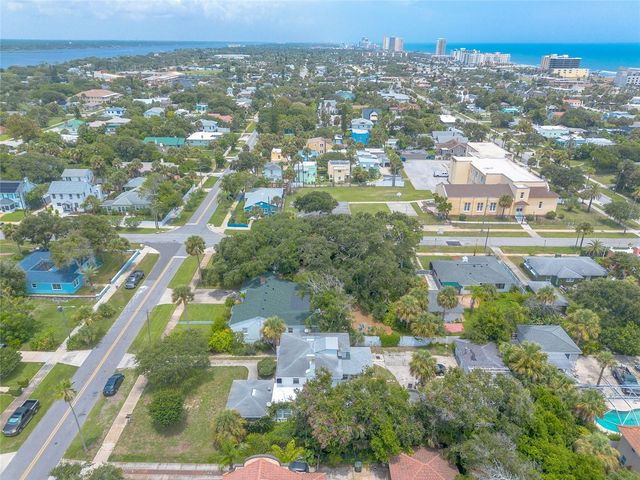 724 N OLEANDER AVENUE, Daytona Beach, FL 32118