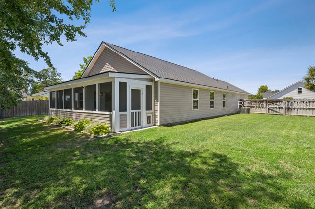 907 Ridgeland Lakes Dr, Ridgeland, SC 29936