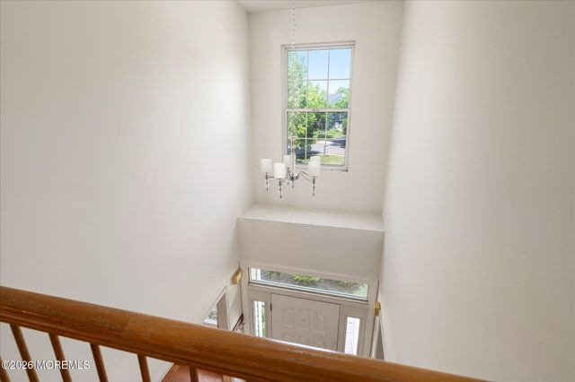 1 Warwick Place, East Windsor, NJ 08520