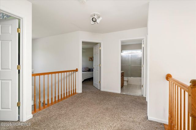 1 Warwick Place, East Windsor, NJ 08520