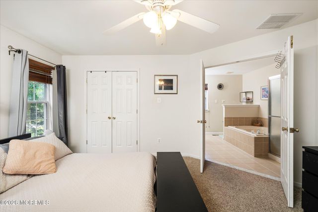 1 Warwick Place, East Windsor, NJ 08520