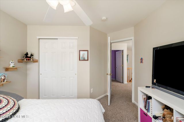 1 Warwick Place, East Windsor, NJ 08520