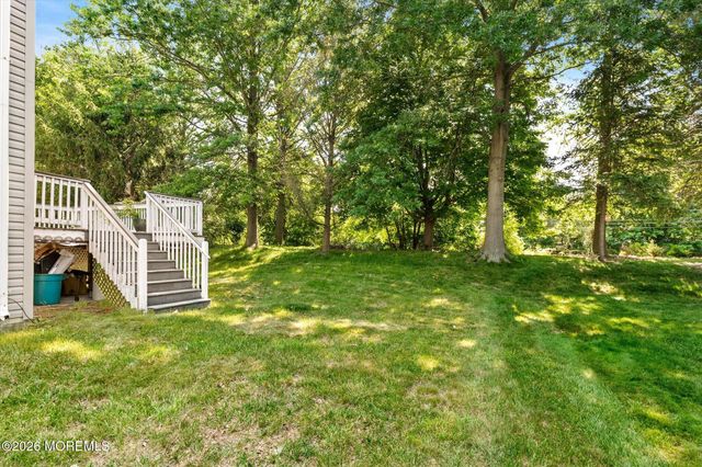 1 Warwick Place, East Windsor, NJ 08520