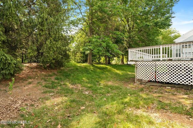 1 Warwick Place, East Windsor, NJ 08520