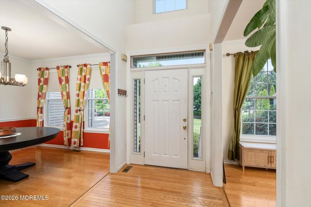 1 Warwick Place, East Windsor, NJ 08520