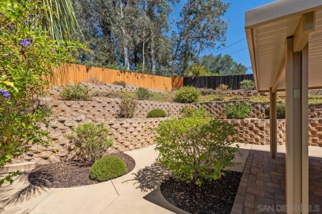 13118 Ha Hana Rd, Lakeside, CA 92040