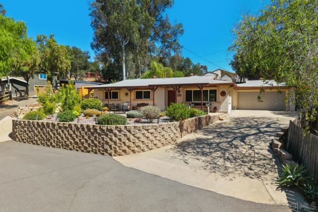 13118 Ha Hana Rd, Lakeside, CA 92040