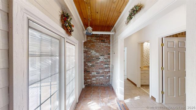 332 Wildflower Place, Ardmore, OK 73401