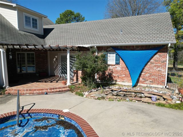 332 Wildflower Place, Ardmore, OK 73401