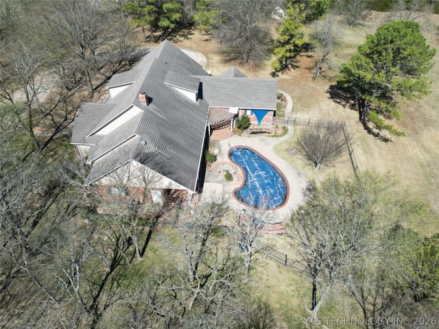332 Wildflower Place, Ardmore, OK 73401