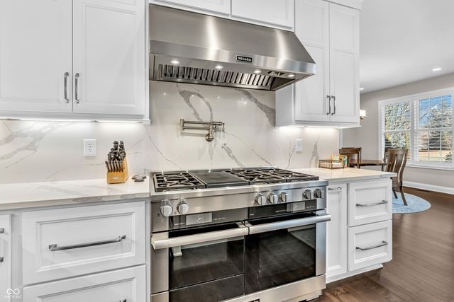 4744 Pearcrest Way, Greenwood, IN 46143