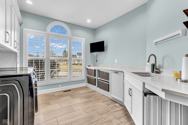 4744 Pearcrest Way, Greenwood, IN 46143