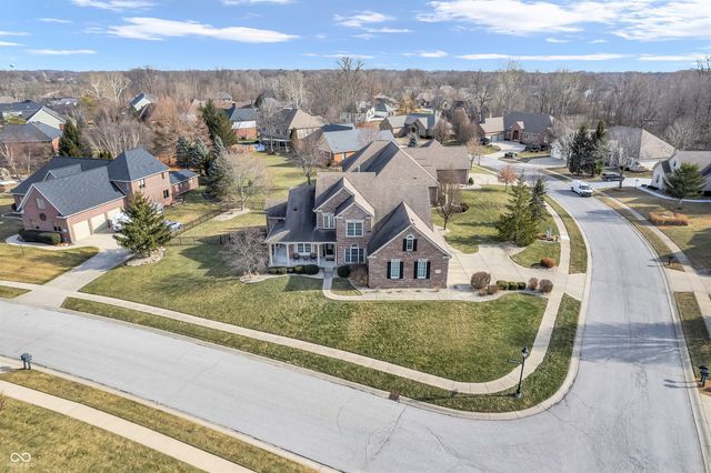 4744 Pearcrest Way, Greenwood, IN 46143