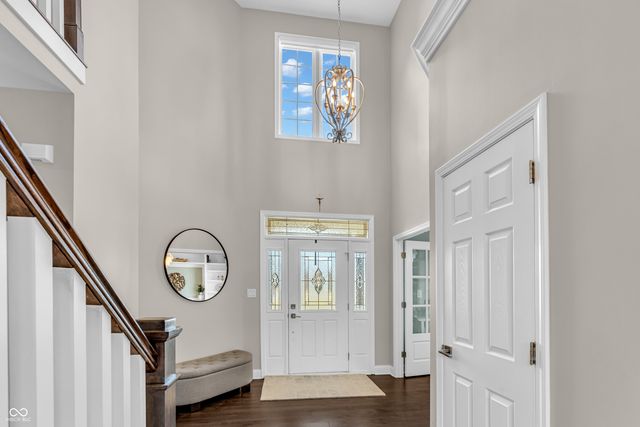 4744 Pearcrest Way, Greenwood, IN 46143