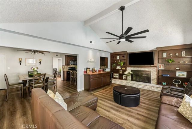 1914 Mabury, Santa Ana, CA 92705
