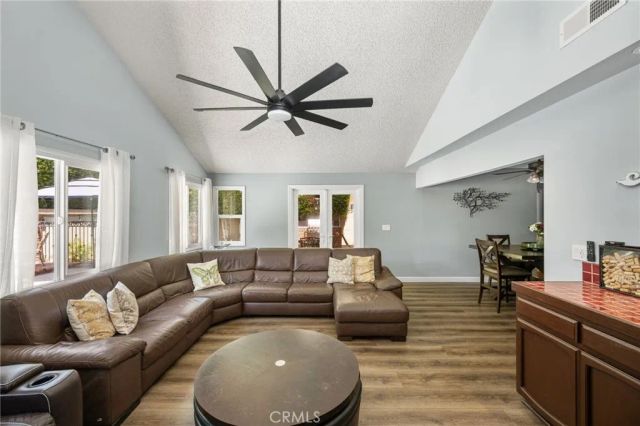 1914 Mabury, Santa Ana, CA 92705