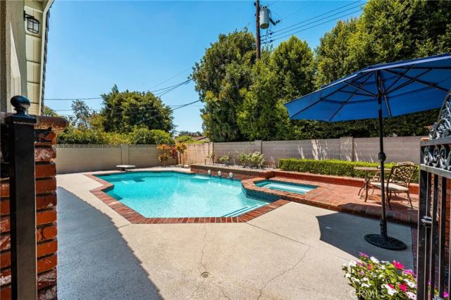 1914 Mabury, Santa Ana, CA 92705