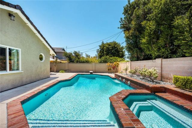 1914 Mabury, Santa Ana, CA 92705
