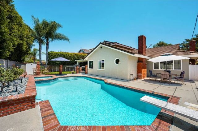 1914 Mabury, Santa Ana, CA 92705